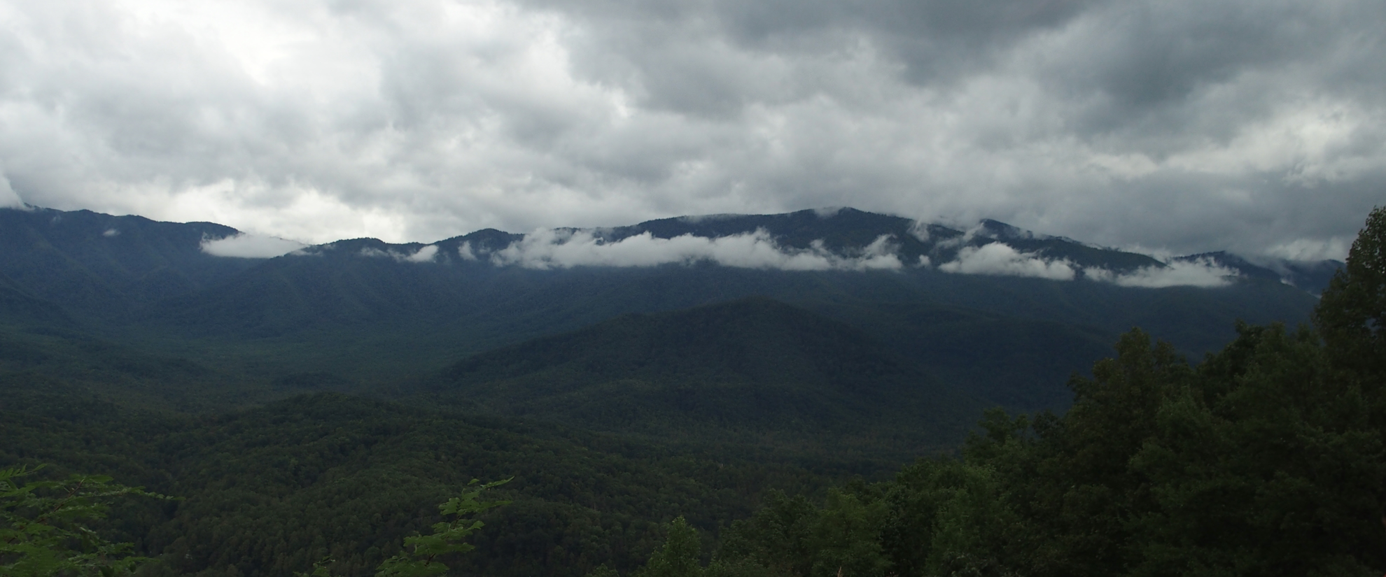 overcast day great smoky mountains