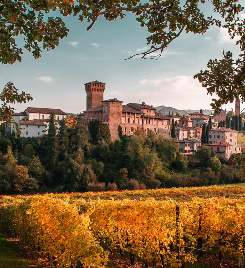 Heart of Emilia-Romagna: Hiking and Culture in Northern Italy